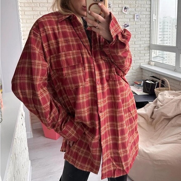 NOT IN LIVE SHOW Last 1! Oversize Red Plaid button Influencer long sleeve - Picture 5 of 7